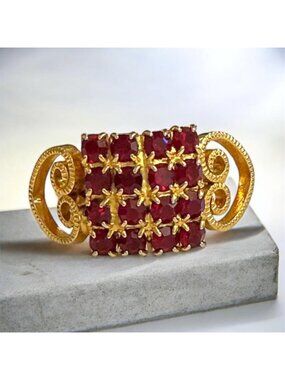 Vintage Gold-Tone Faux Ruby Adjustable Ring Size 7.5 With Starburst Details